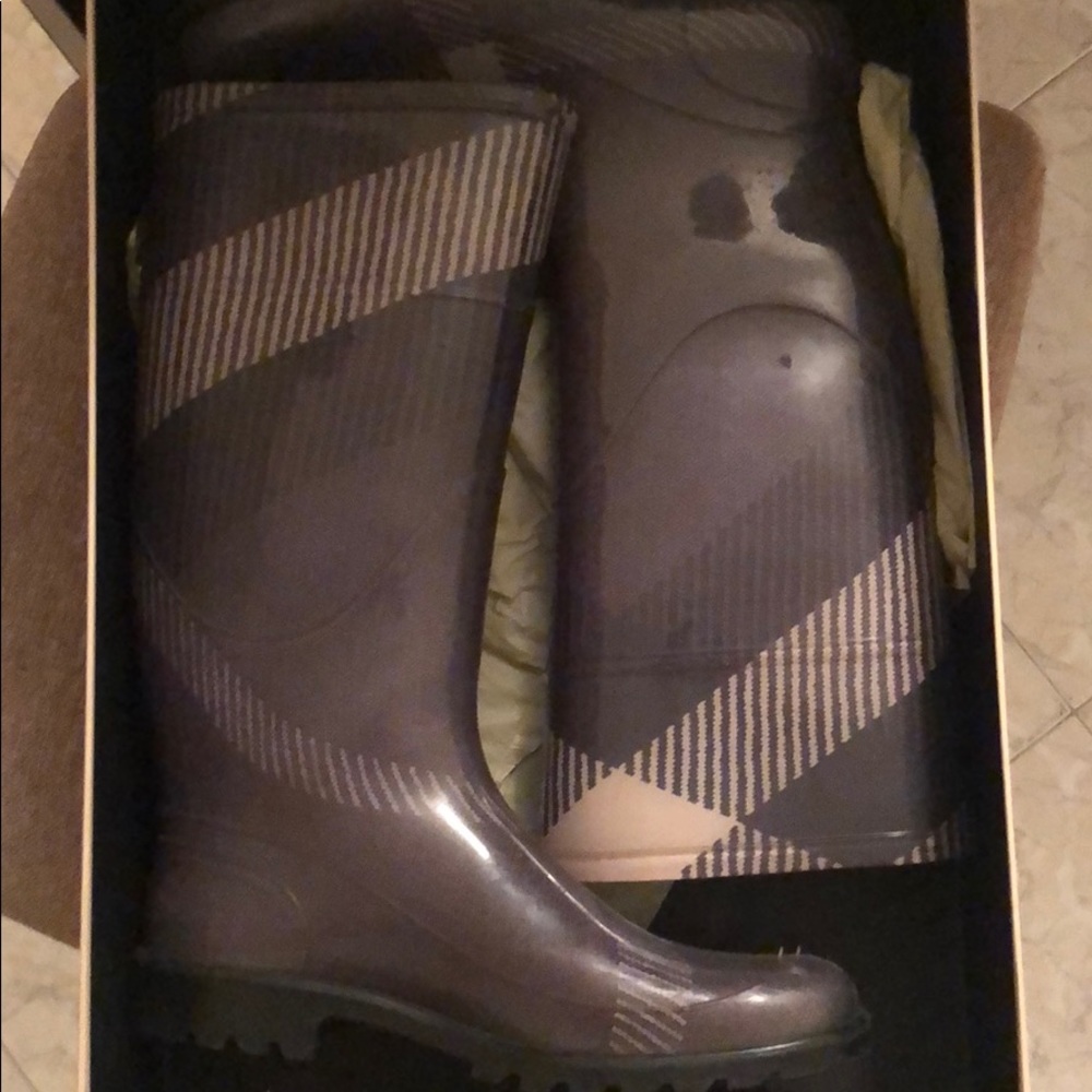 Burberry rain boots